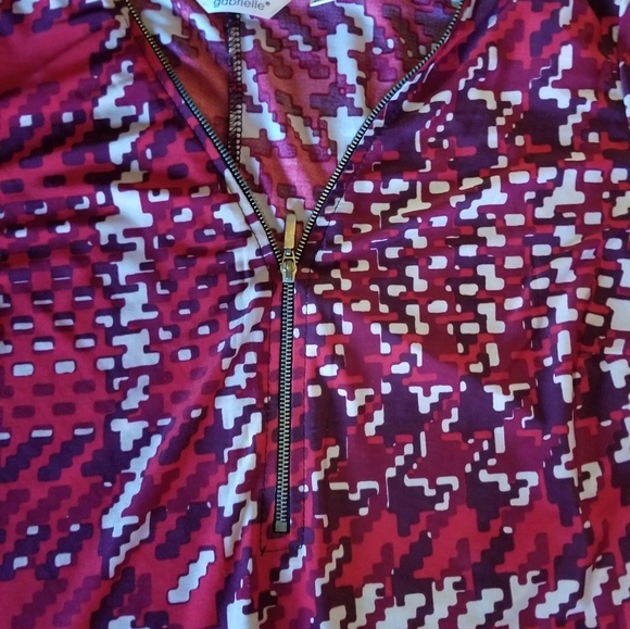 shirt - Picture 2 of 2